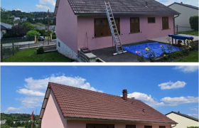 Démoussage de la toiture par haute pression application d'un anti-mousse. Application de deux couches de résine d'étanchéité coloré brun.